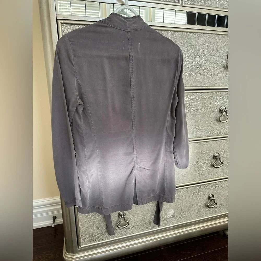 𝅺Women’s Sweater - Picture 4 of 4